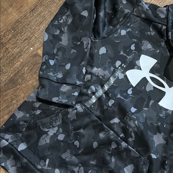 Under Armour Black and Gray Camouflage Hoodie Sweatshirt - Picture 8 of 8